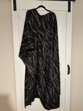 Diarrablu Black Maxi Skirt with Tan Feather Print
